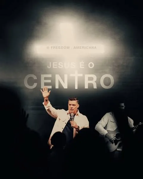 Post: Jesus é o centro